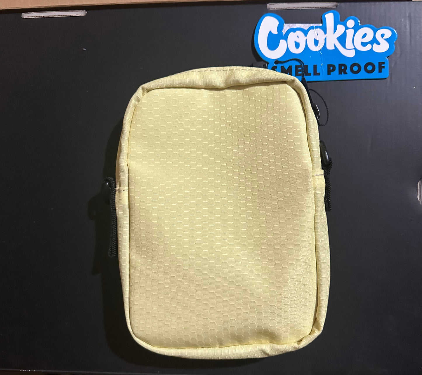 COOKIES NOIR SMELL PROOF SHOULDER BAG