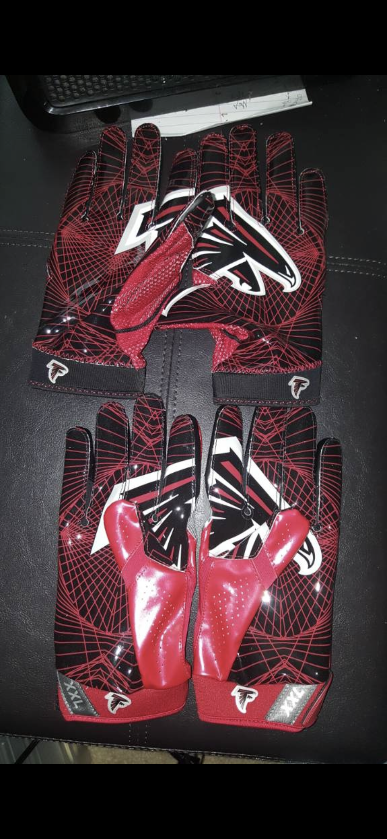 Atlanta Falcons Gloves set