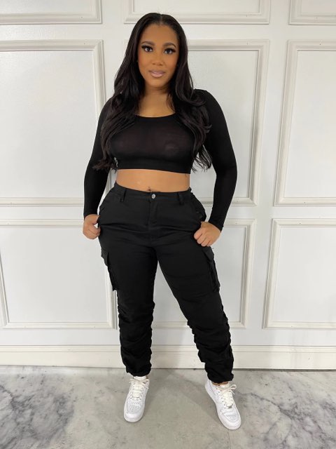 PLUS SIZE BOTTOM SHIRRED CARGO PANTS // BLACK