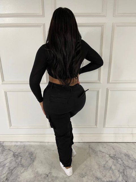 PLUS SIZE BOTTOM SHIRRED CARGO PANTS // BLACK