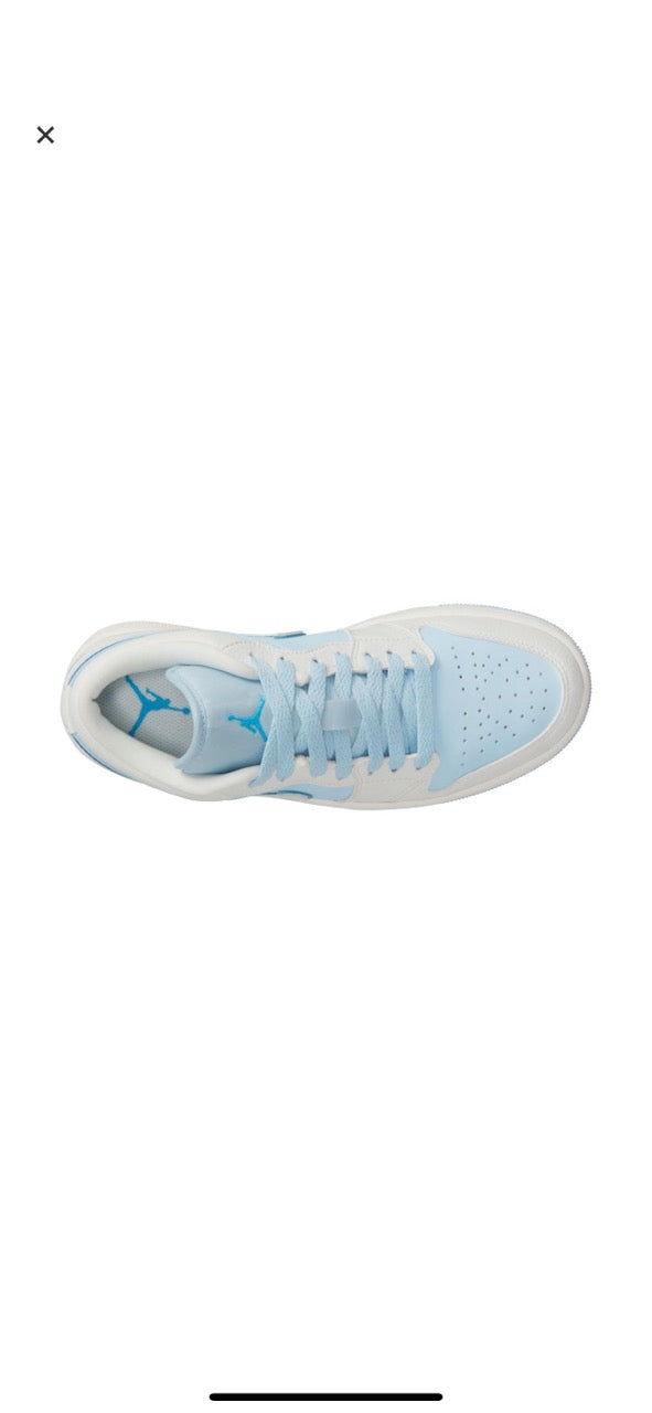 JORDAN 1 LOW SE /// WHITE//SAIL//DK///WOMEN